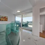 Shaula - Five Bedroom With Pool,sauna And Gym Villa