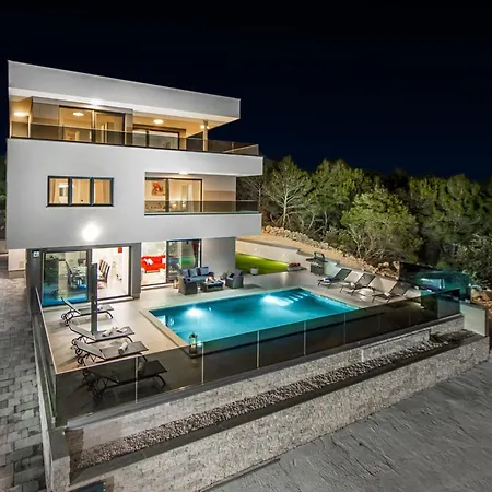 Shaula - Five Bedroom With Pool,sauna And Gym Villa Šibenik