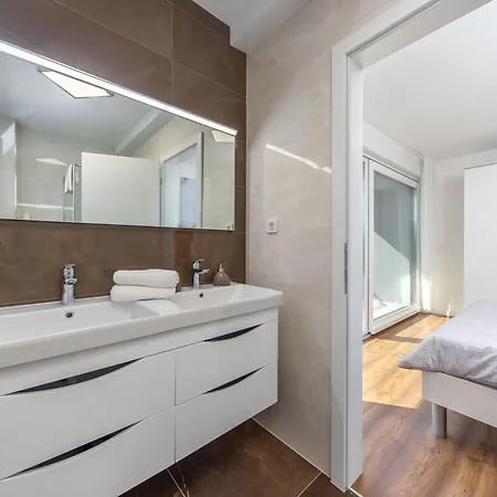 빌라 Shaula - Five Bedroom With Pool,sauna And Gym *